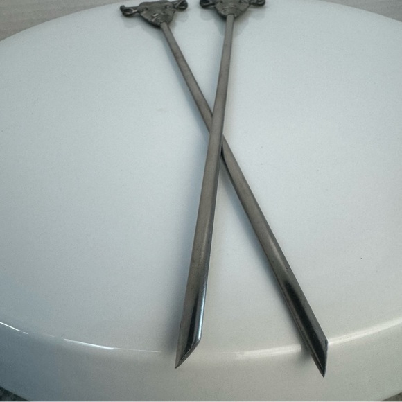 2- Vintage Metal BBQ Skewers Long Horn Steer Handles Shish Kabob Silver Sticks - Picture 2 of 5